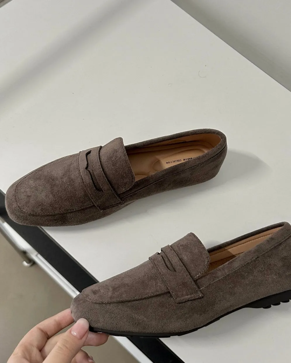 [ Pre-order ] Suede Driving Cushion Loafers